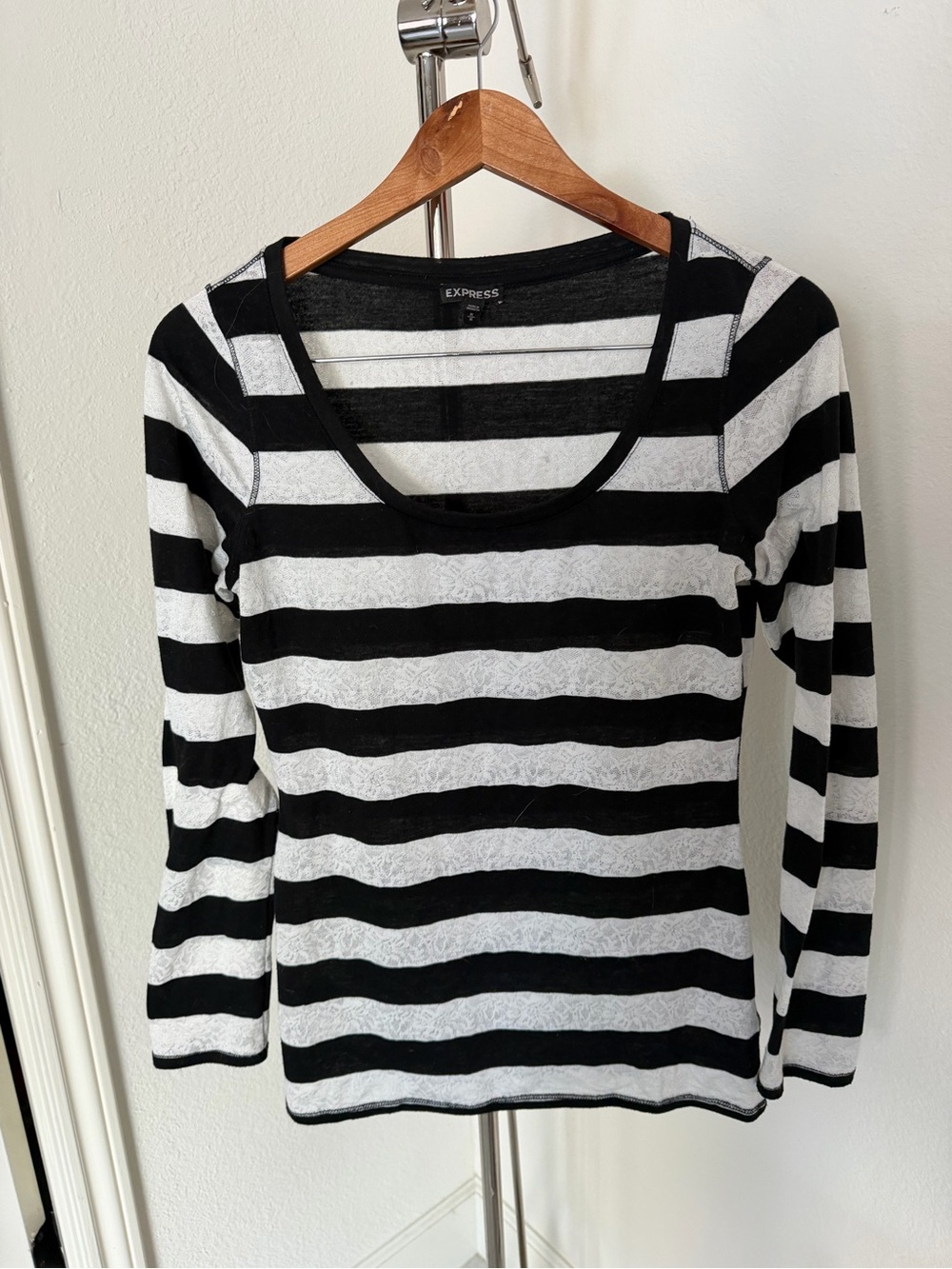 Express Black and White Horizontal Stripe Scoop Neck Long Sleeve Top